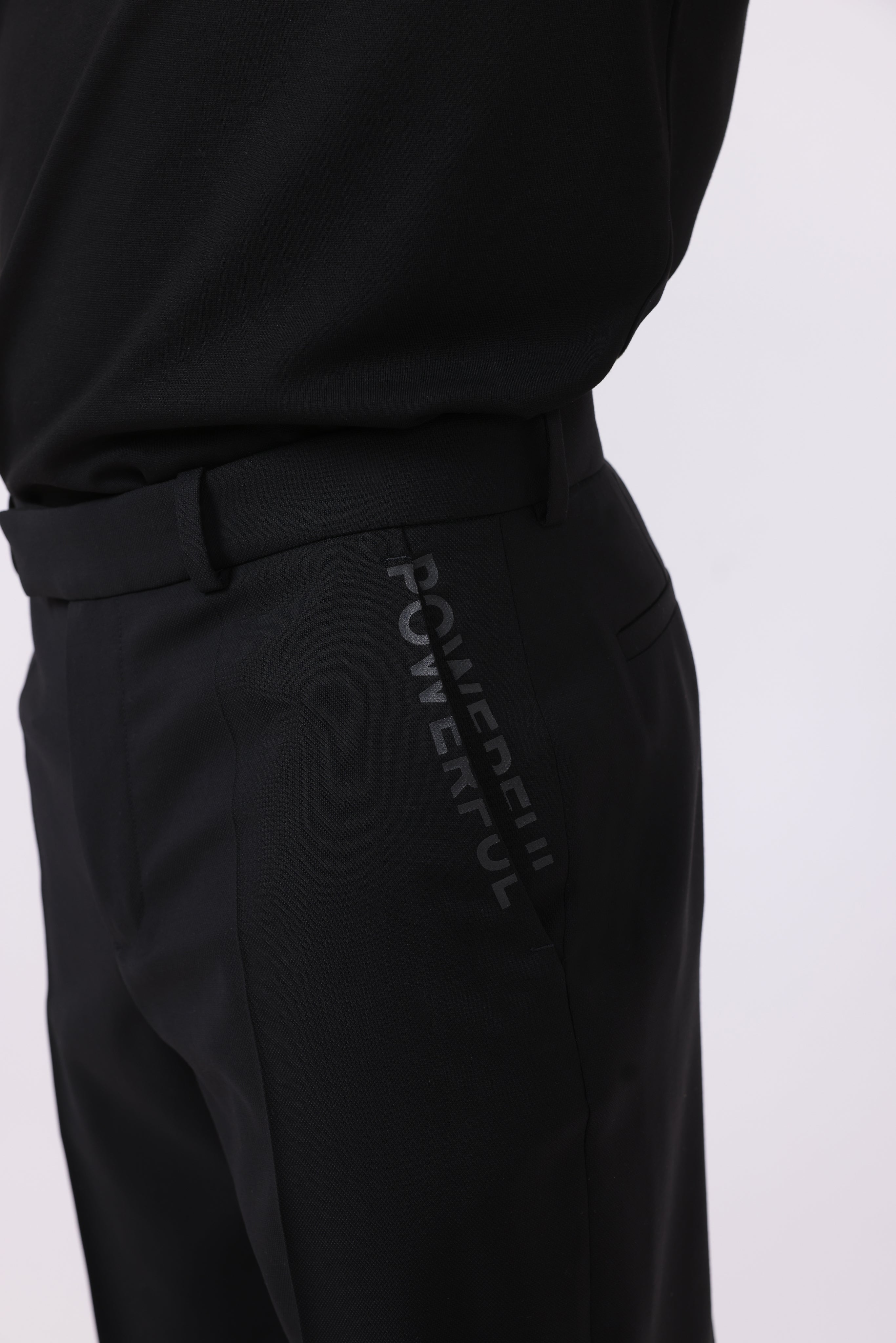 Pantaloni scurți croiți din lână