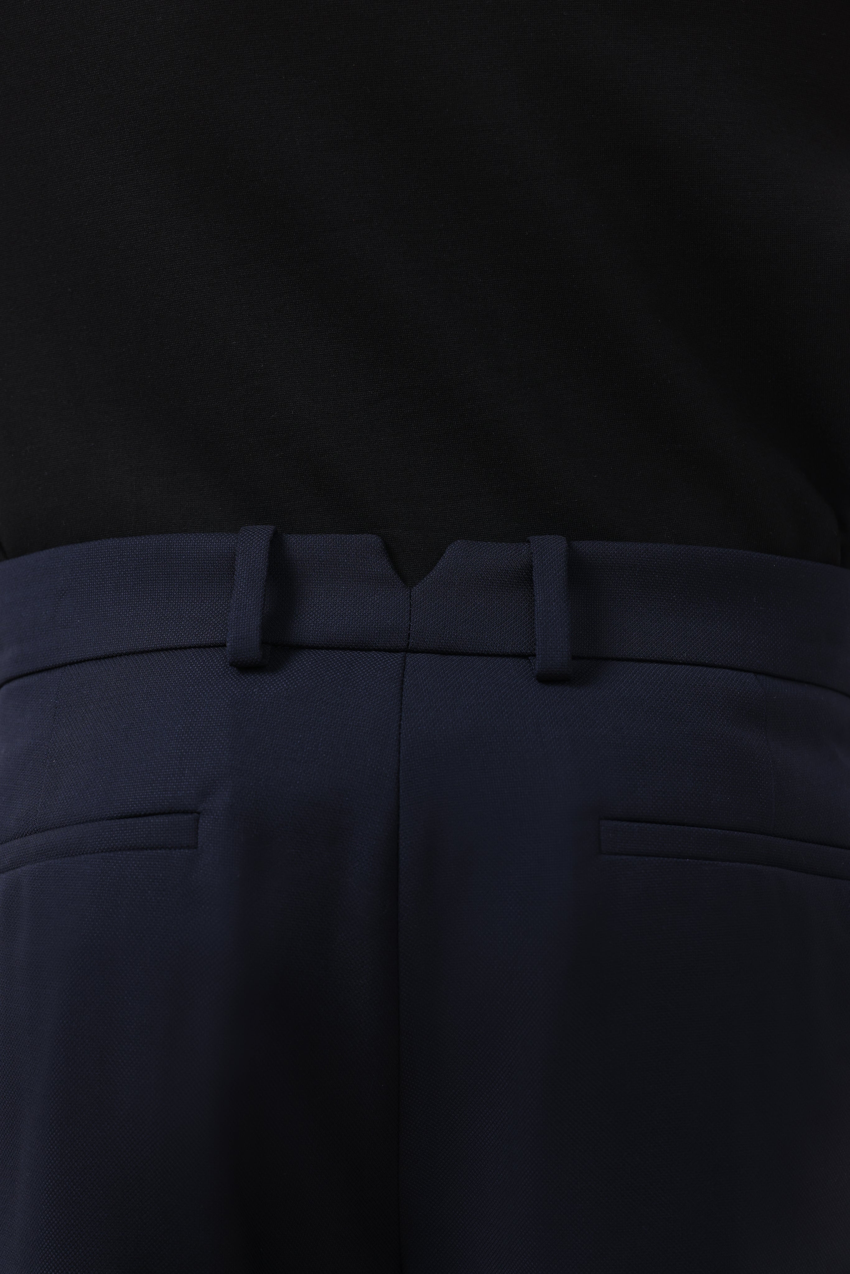 Pantaloni scurți croiți din lână