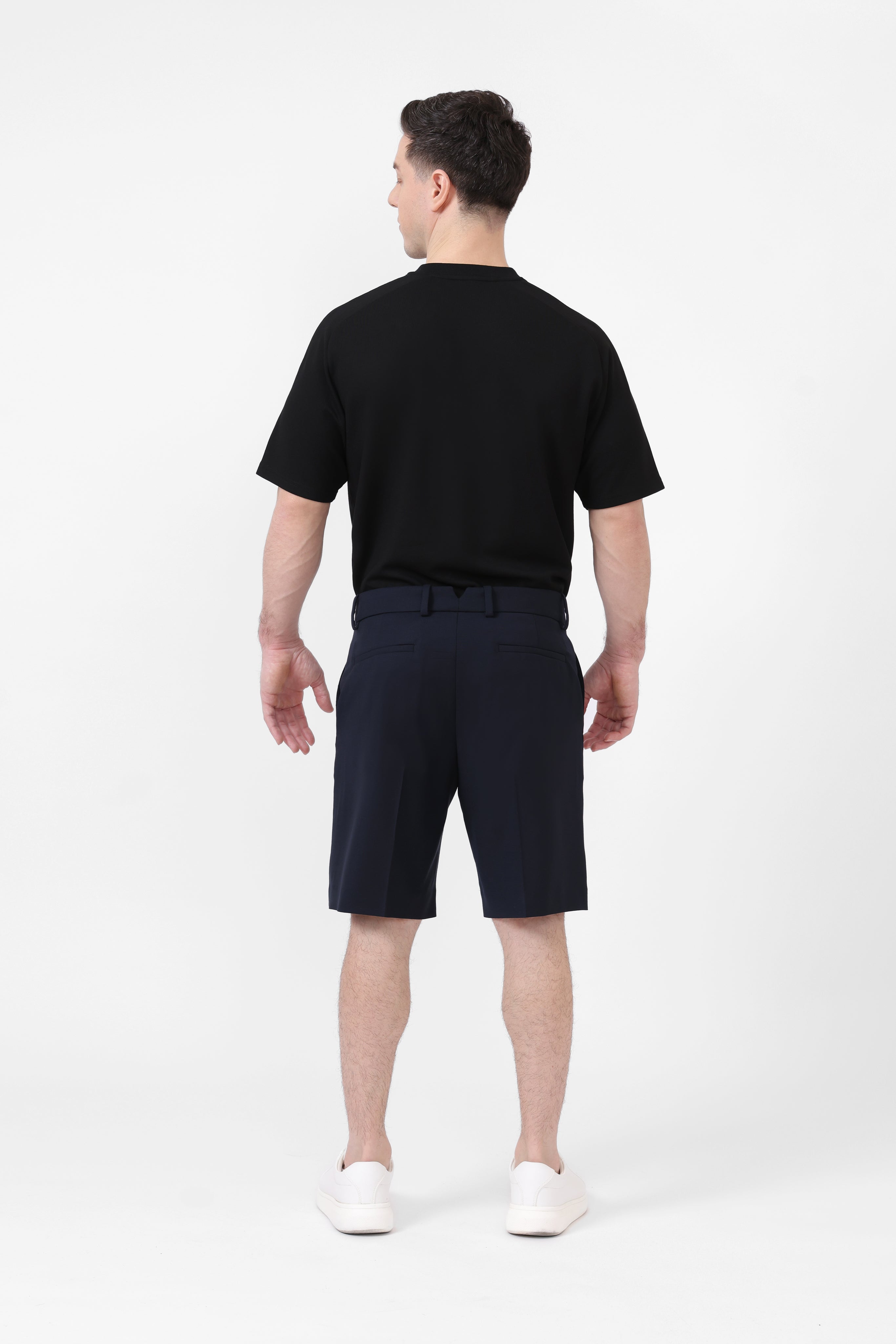 Pantaloni scurți croiți din lână