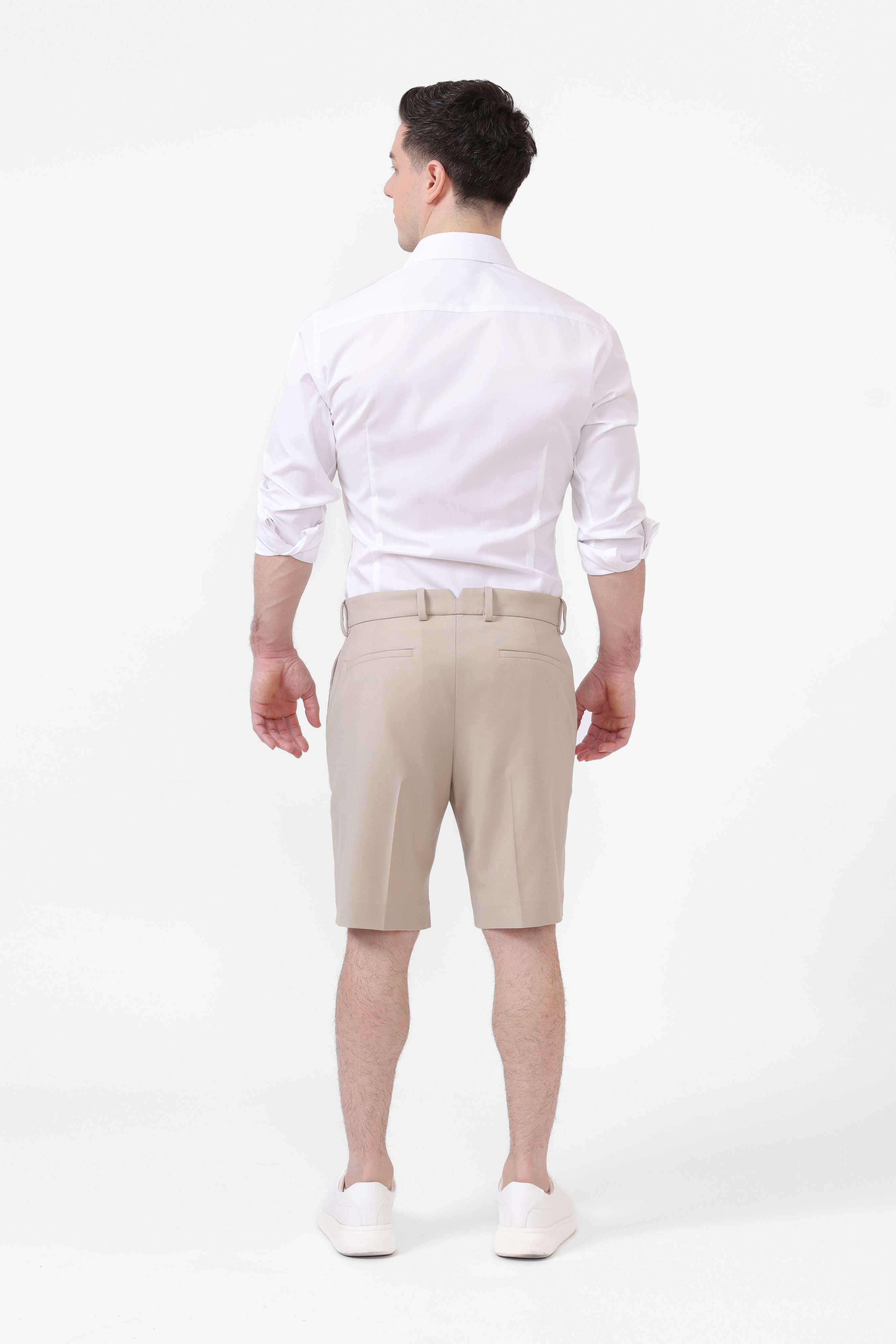 Pantaloni scurți croiți din lână