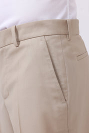 Pantaloni scurți croiți din lână