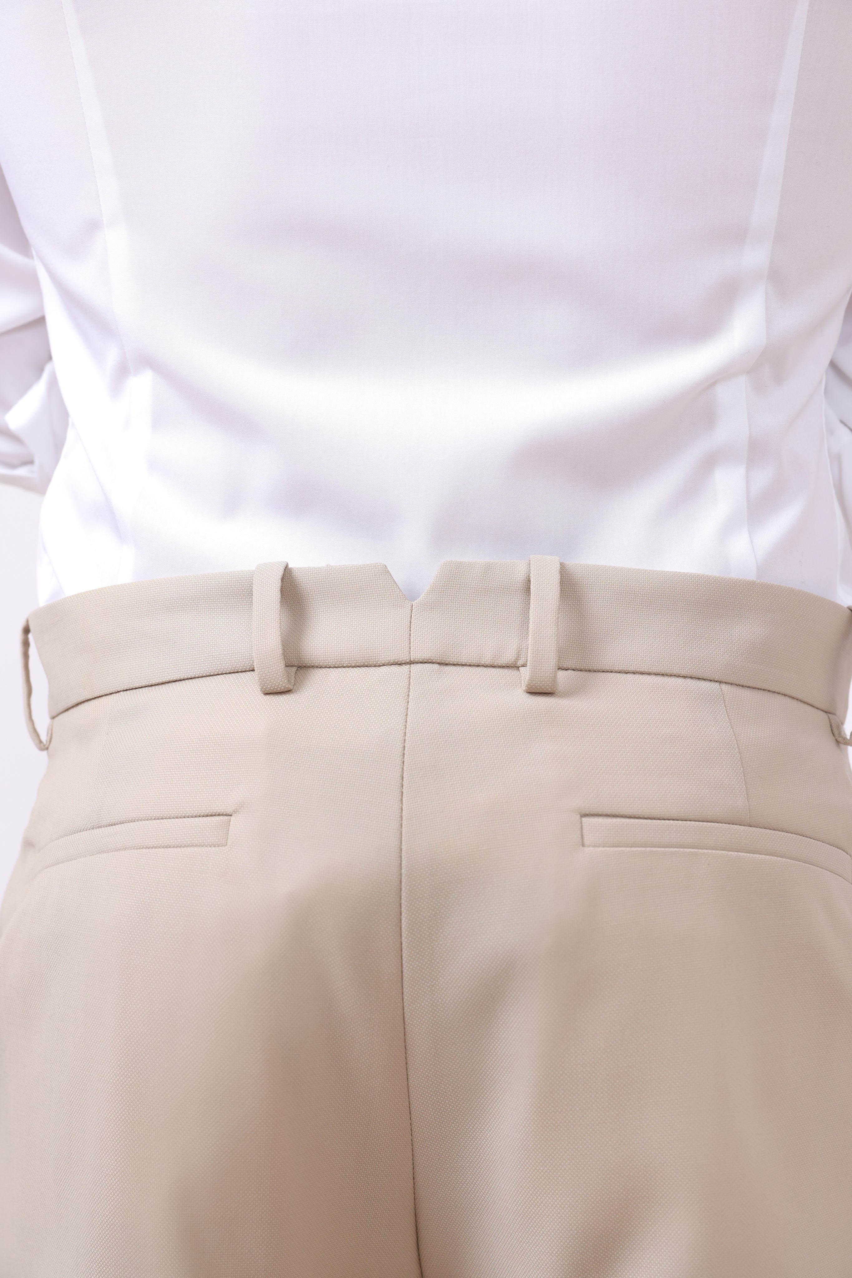 Pantaloni scurți croiți din lână