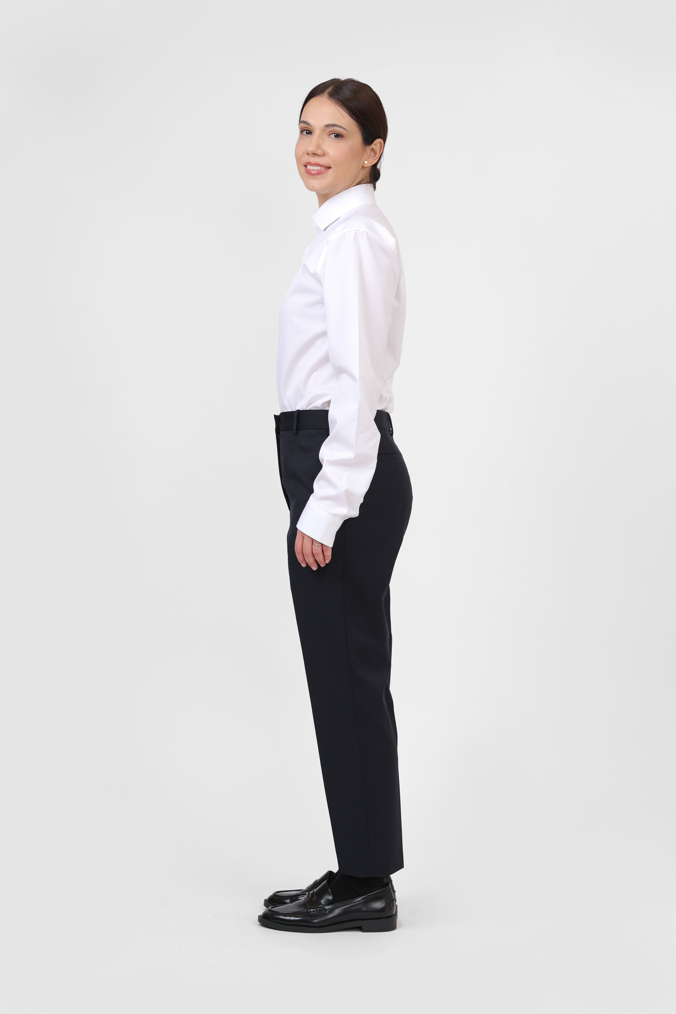 Pantaloni de lână croiți (femei)